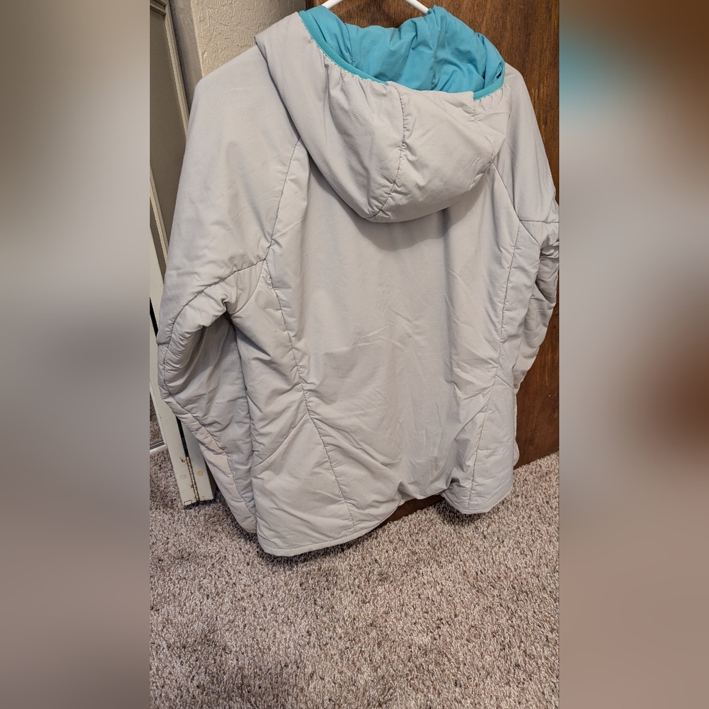 Lightweight North Face Jacket - image 4